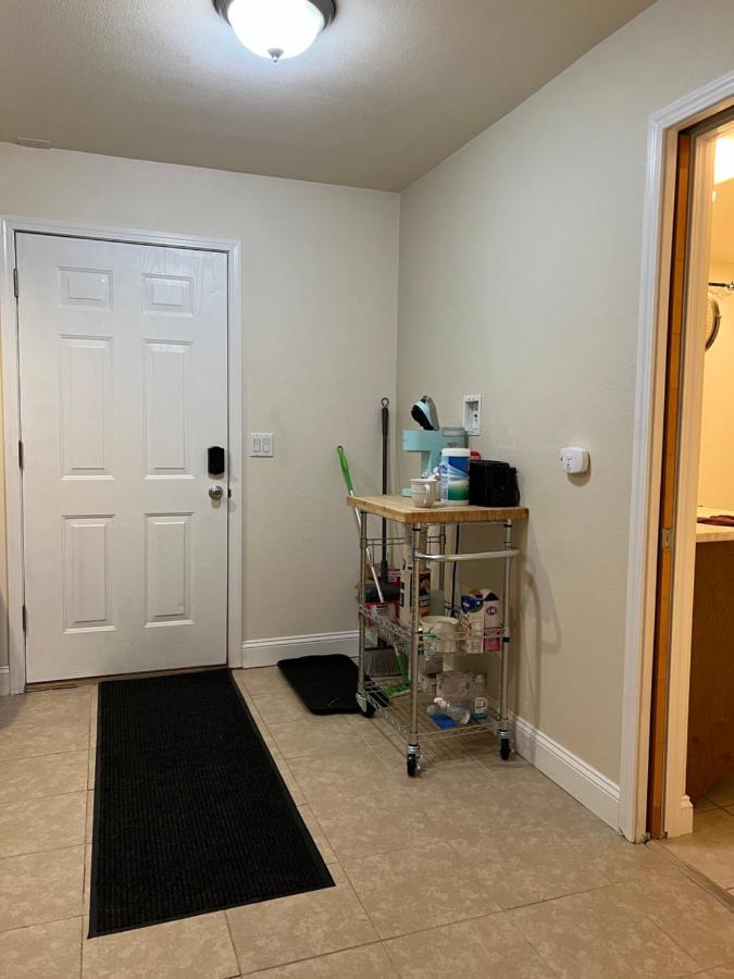 أنكوراج Near Airport Guest Suite المظهر الخارجي الصورة